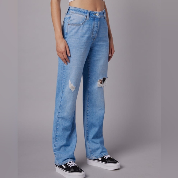 RSQ Vintage Mom High-Rise Straight Leg Denim Jeans Size 9 - Picture 2 of 13
